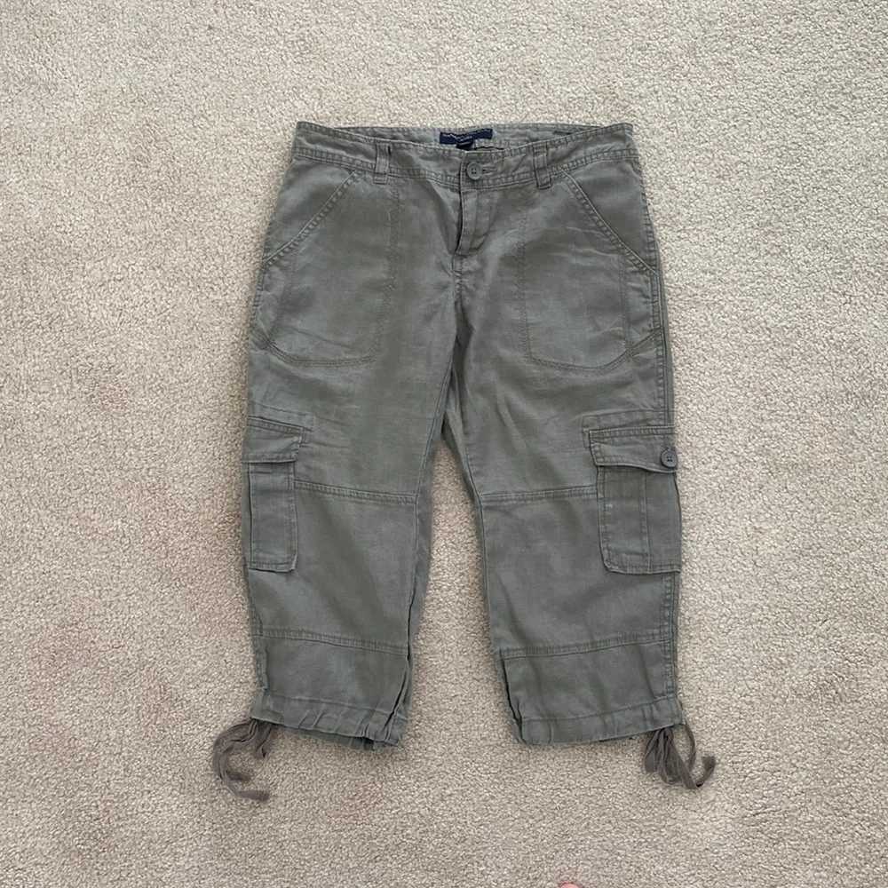 Banana republic 100% linen cargo capri